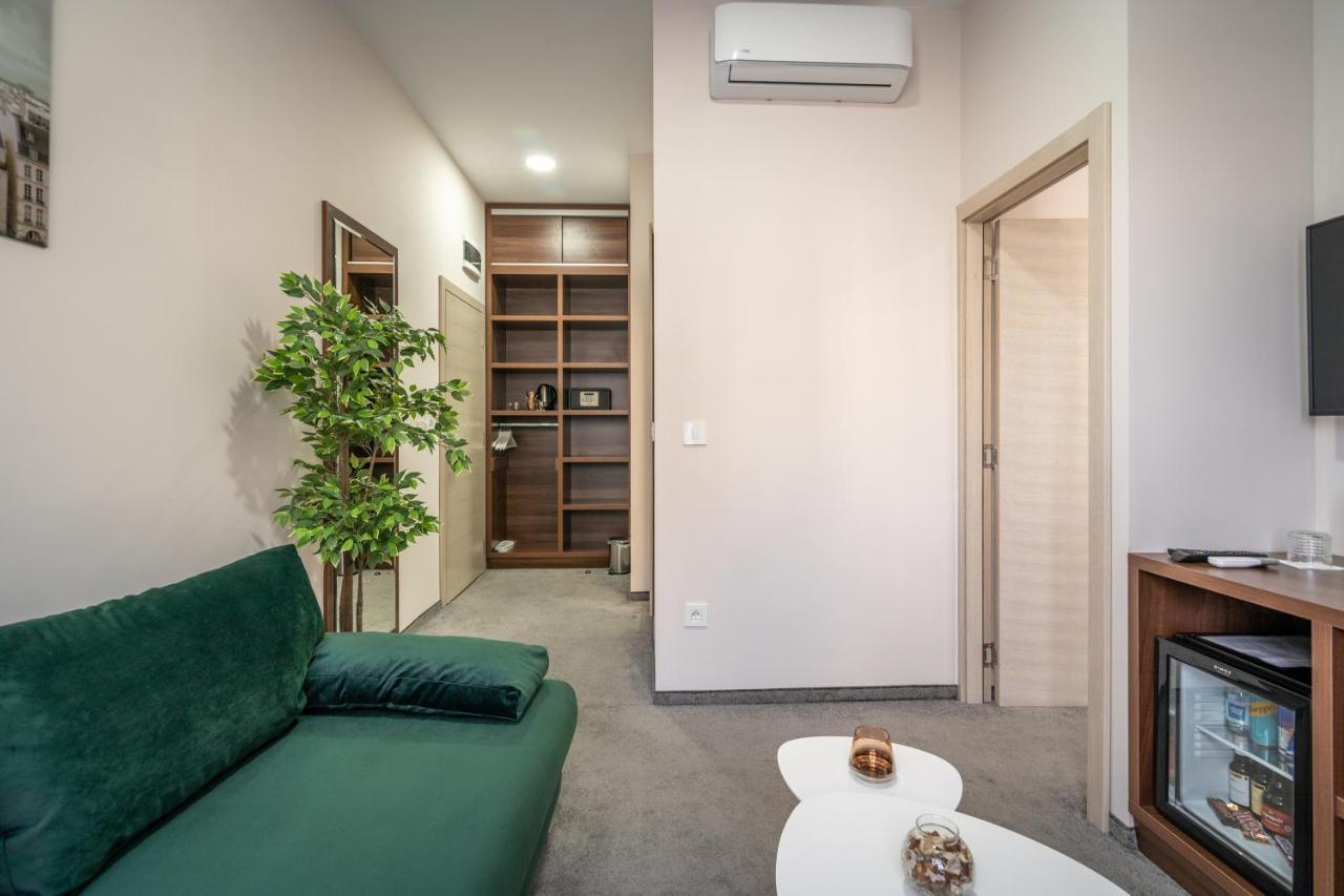 Veneti Suites Belgrade Exterior photo