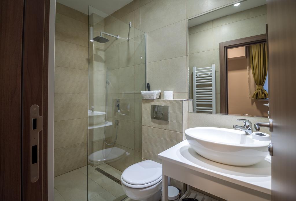 Veneti Suites Belgrade Exterior photo