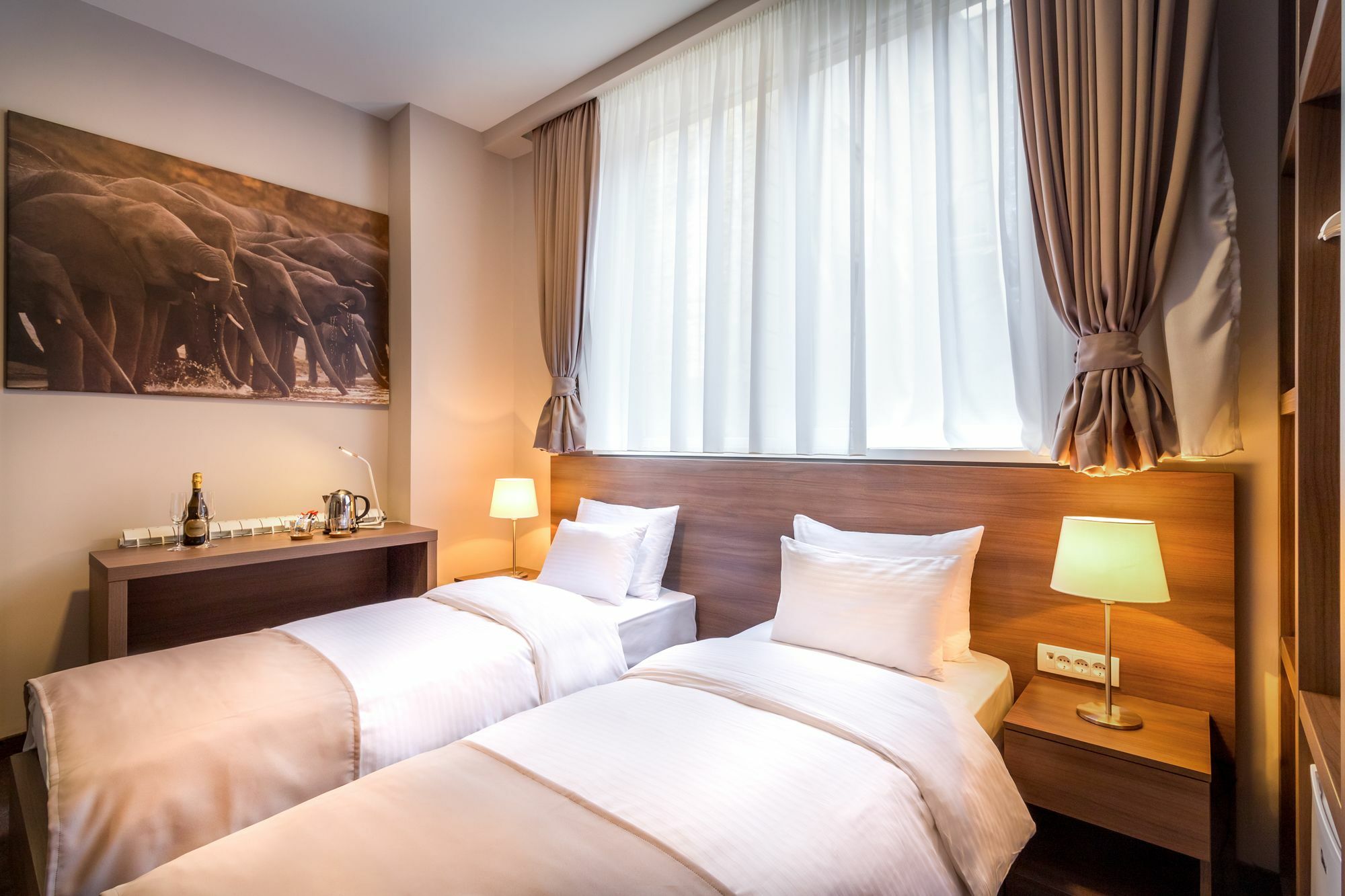 Veneti Suites Belgrade Exterior photo