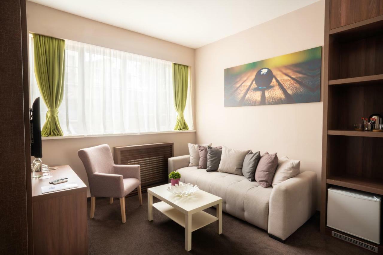 Veneti Suites Belgrade Exterior photo